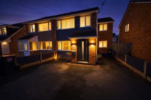 Everest Close Great Sutton